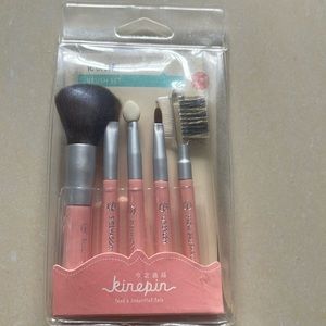 Brush set